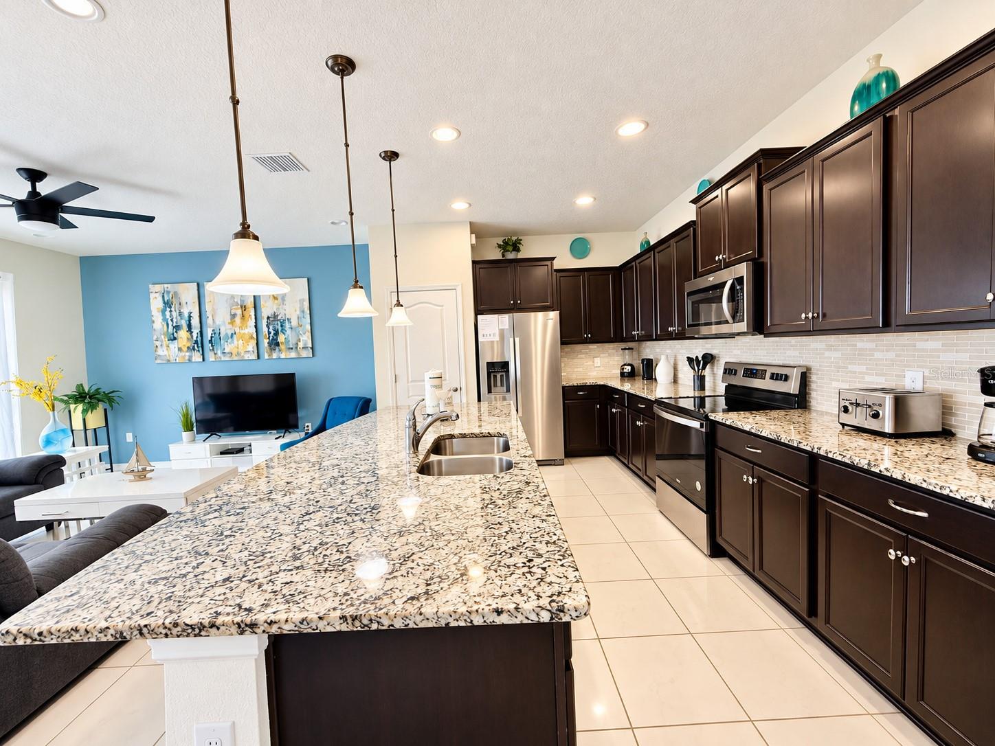 Townhouse at 2428 DUBAI ST, KISSIMMEE, photo 9 of 78