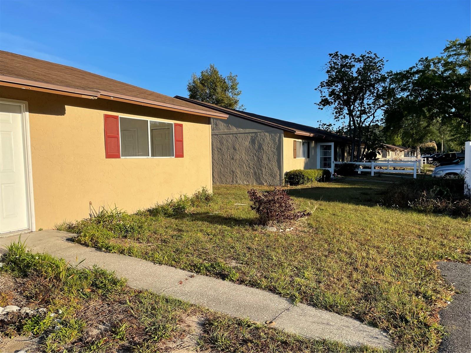 Condominium at 516 E ROSEWOOD LN #516, TAVARES, photo 3 of 13