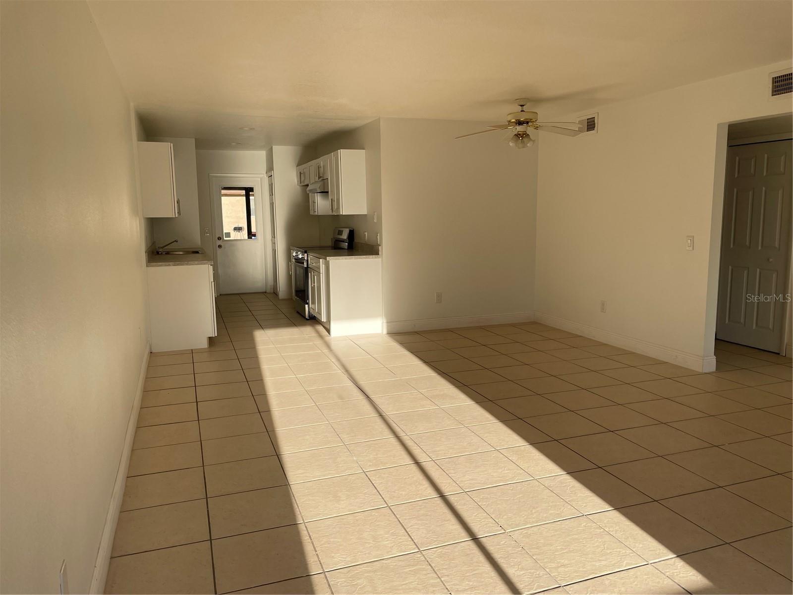 Condominium at 516 E ROSEWOOD LN #516, TAVARES, photo 7 of 13