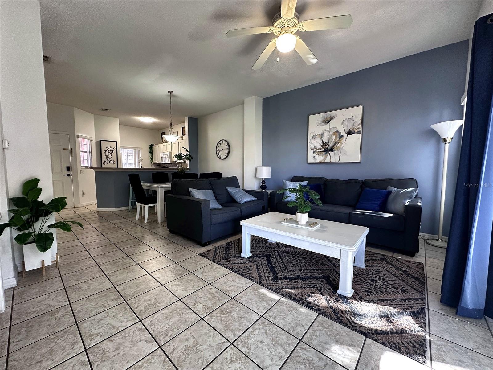 Townhouse at 1066 PARK RIDGE CIR, KISSIMMEE, photo 4 of 45