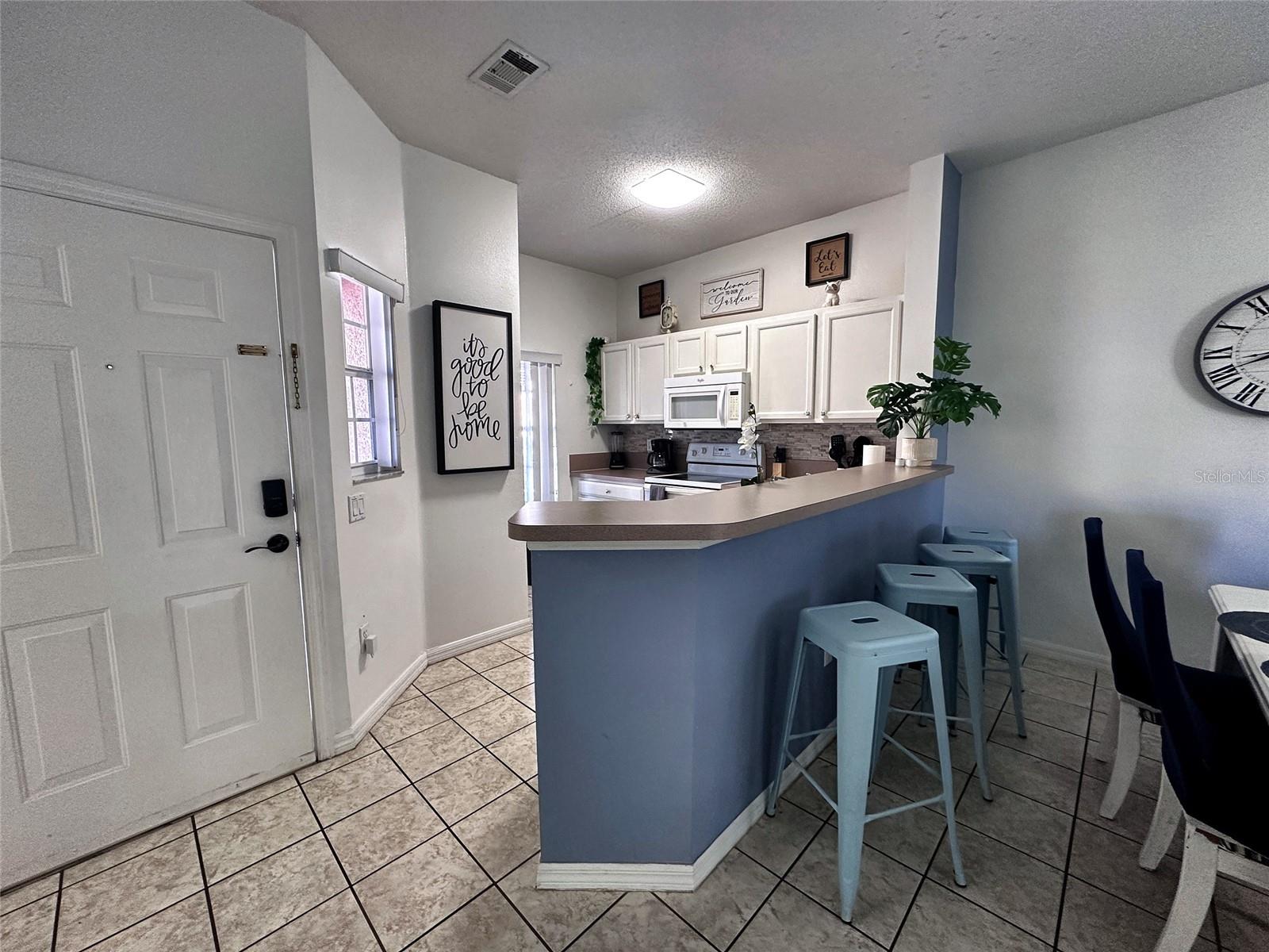 Townhouse at 1066 PARK RIDGE CIR, KISSIMMEE, photo 8 of 45