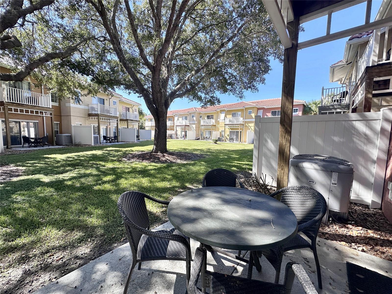 Townhouse at 1066 PARK RIDGE CIR, KISSIMMEE, photo 25 of 45