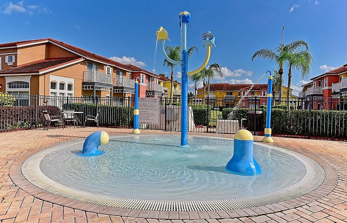 Townhouse at 1066 PARK RIDGE CIR, KISSIMMEE, photo 30 of 45