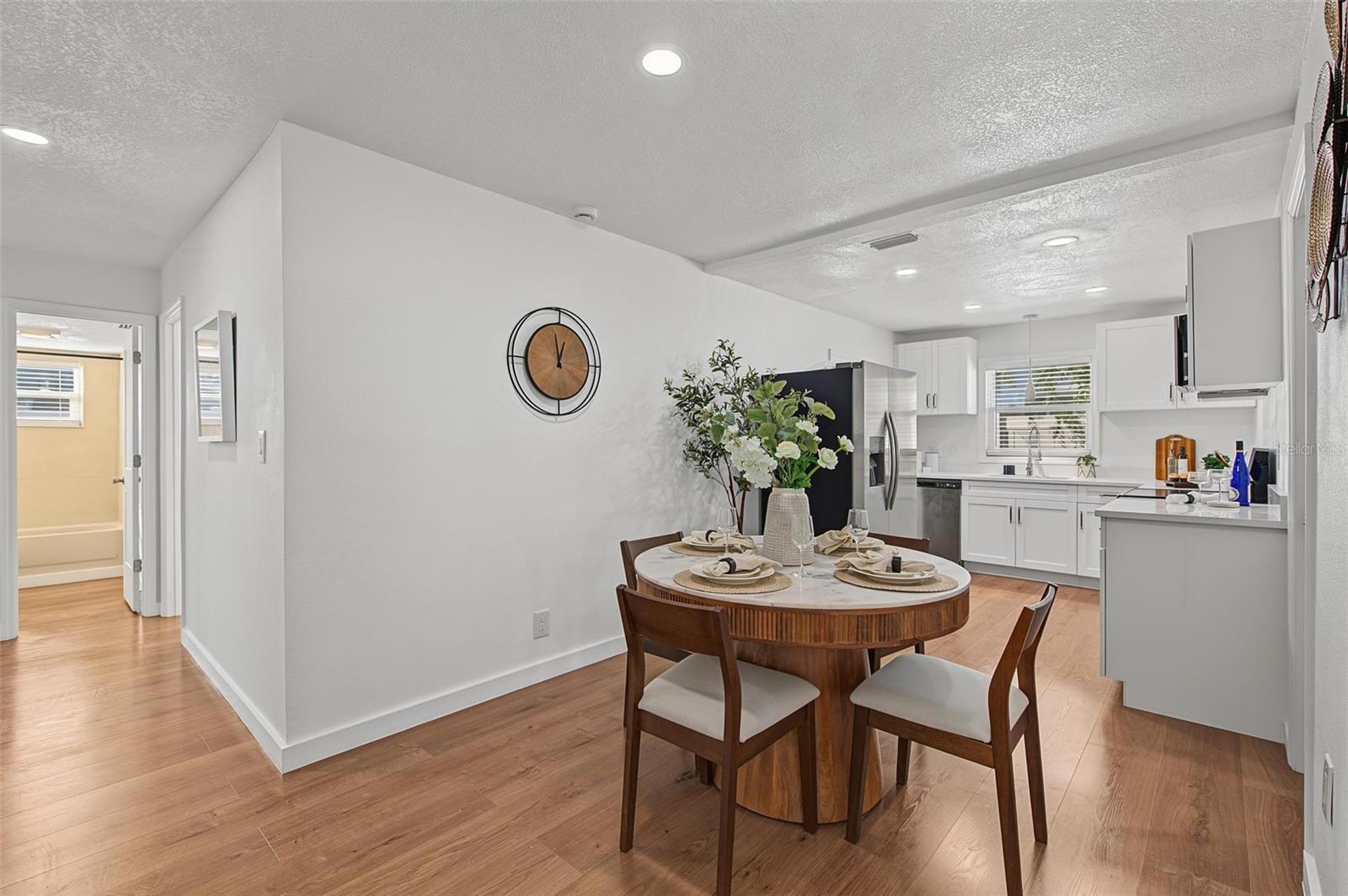 Single Family Residence at 1834 NEW HAMPSHIRE AVE NE, ST PETERSBURG, photo 2 of 45