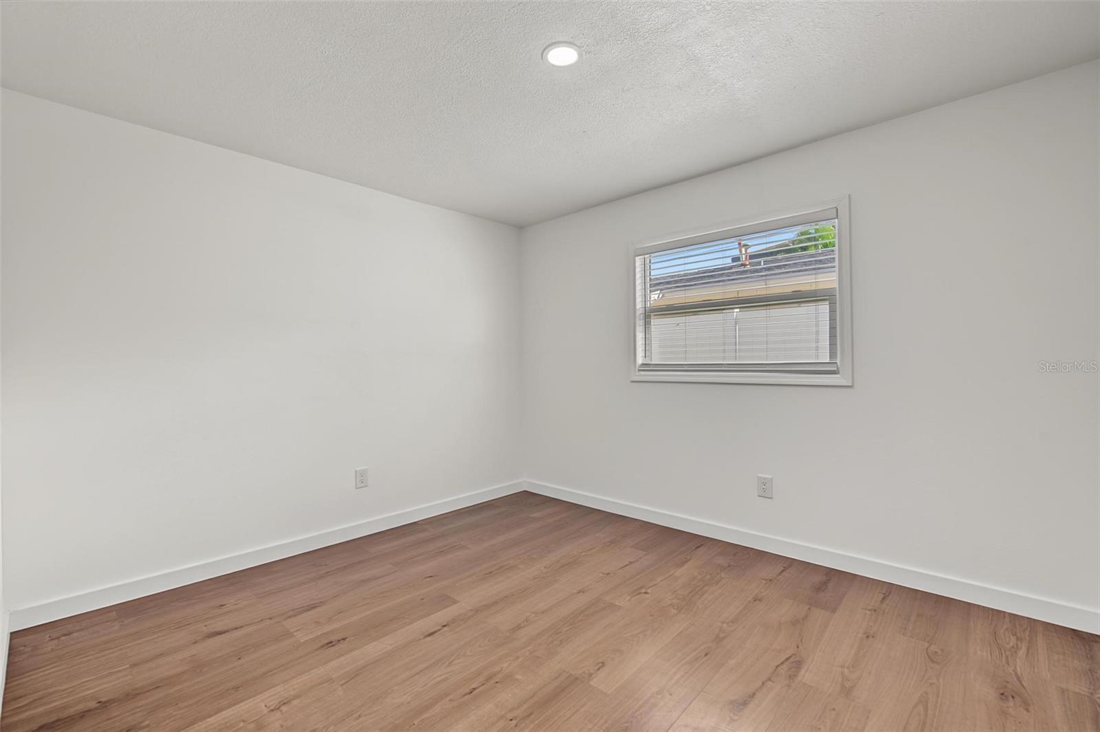 Single Family Residence at 1834 NEW HAMPSHIRE AVE NE, ST PETERSBURG, photo 15 of 45