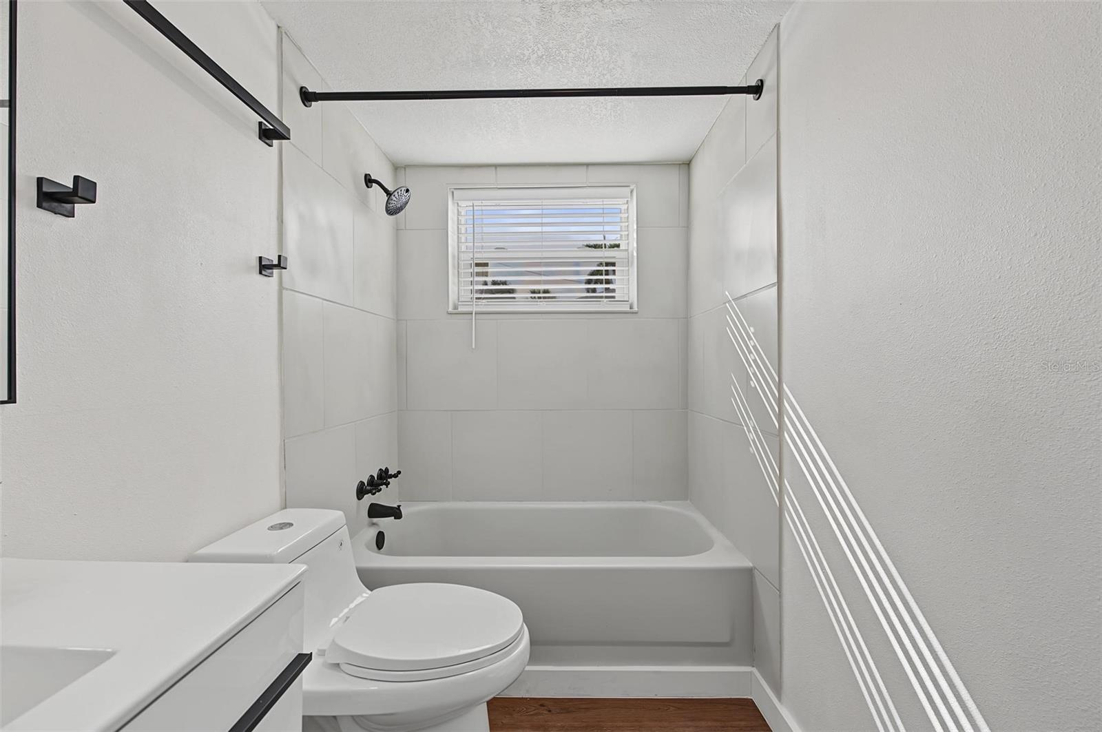 Single Family Residence at 1834 NEW HAMPSHIRE AVE NE, ST PETERSBURG, photo 17 of 45