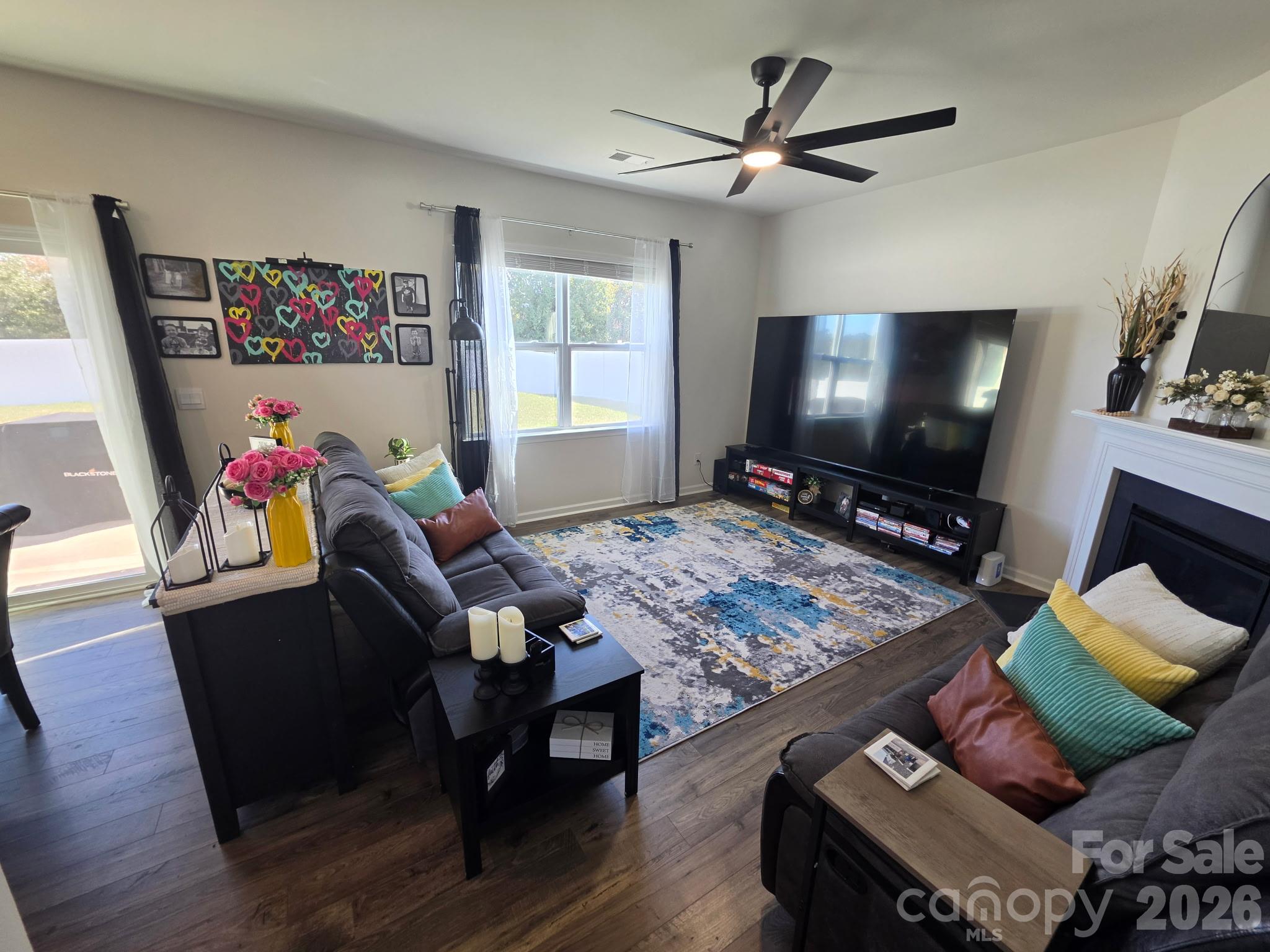 Family Room - 274 Wheatfield Road, Fletcher