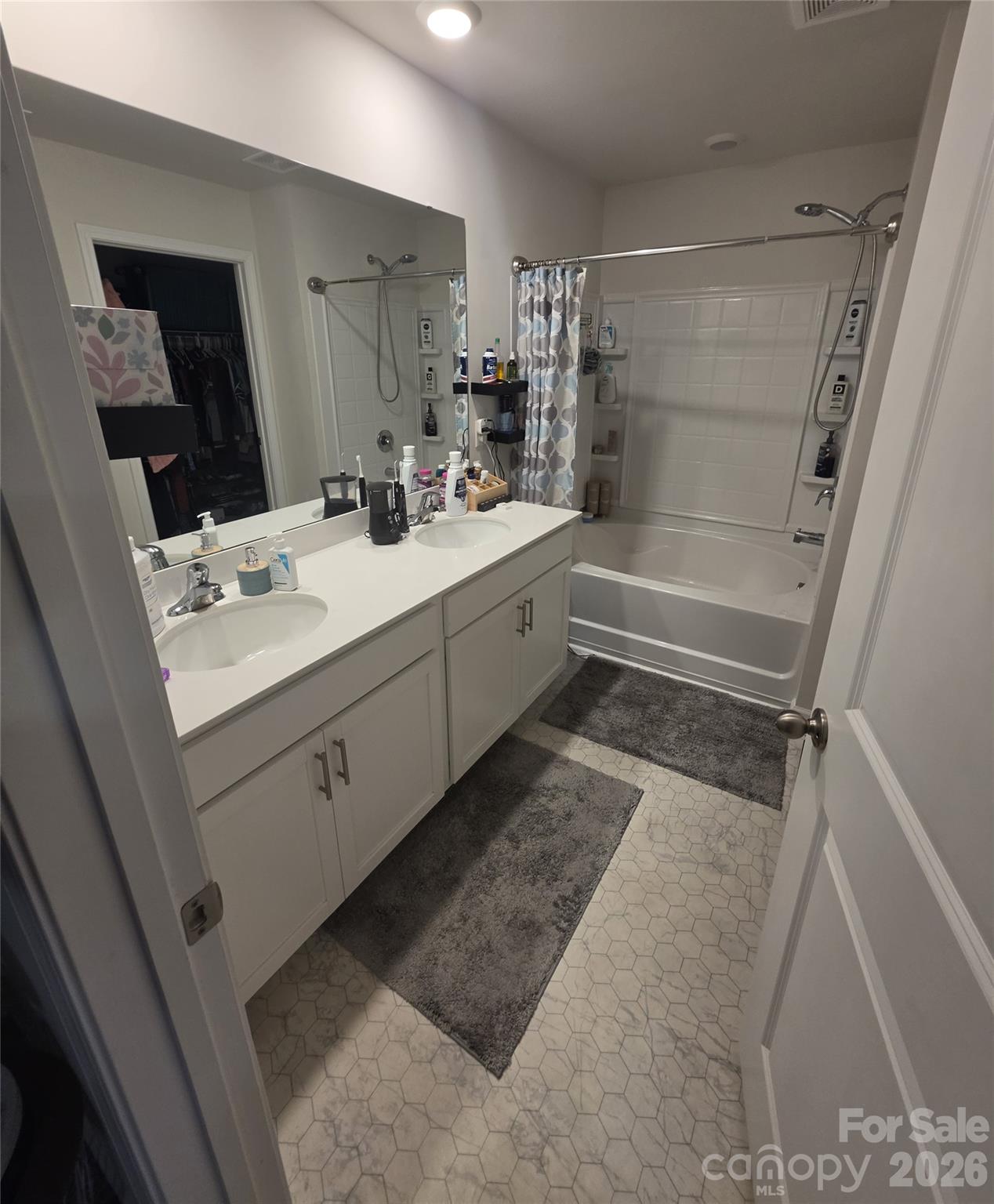 Main Bathroom - 274 Wheatfield Road, Fletcher