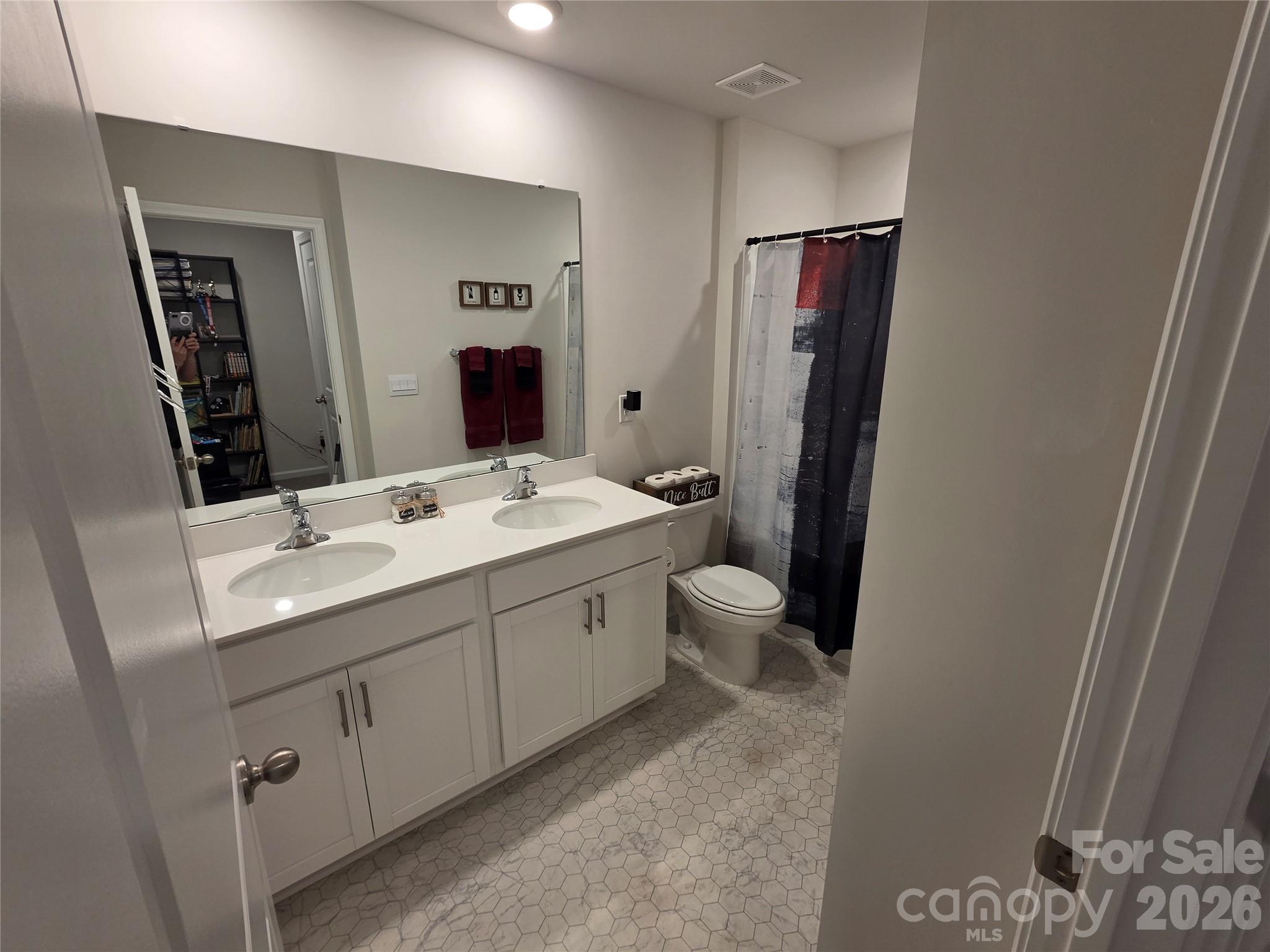 Bathroom #2 with double sinks! - 274 Wheatfield Road, Fletcher