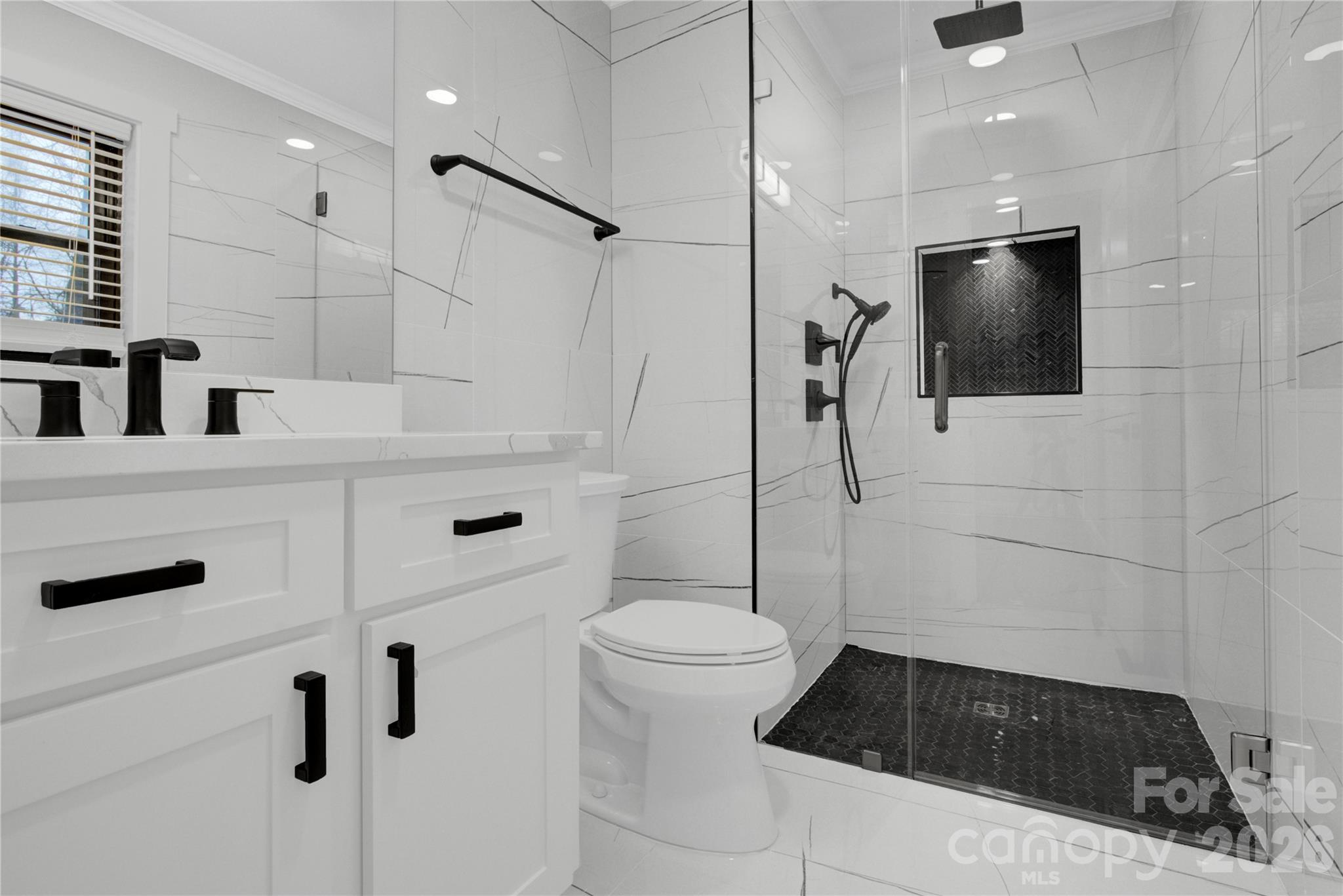 Single Family Residence at 533 Amon Lane, Pineville, photo 5 of 39