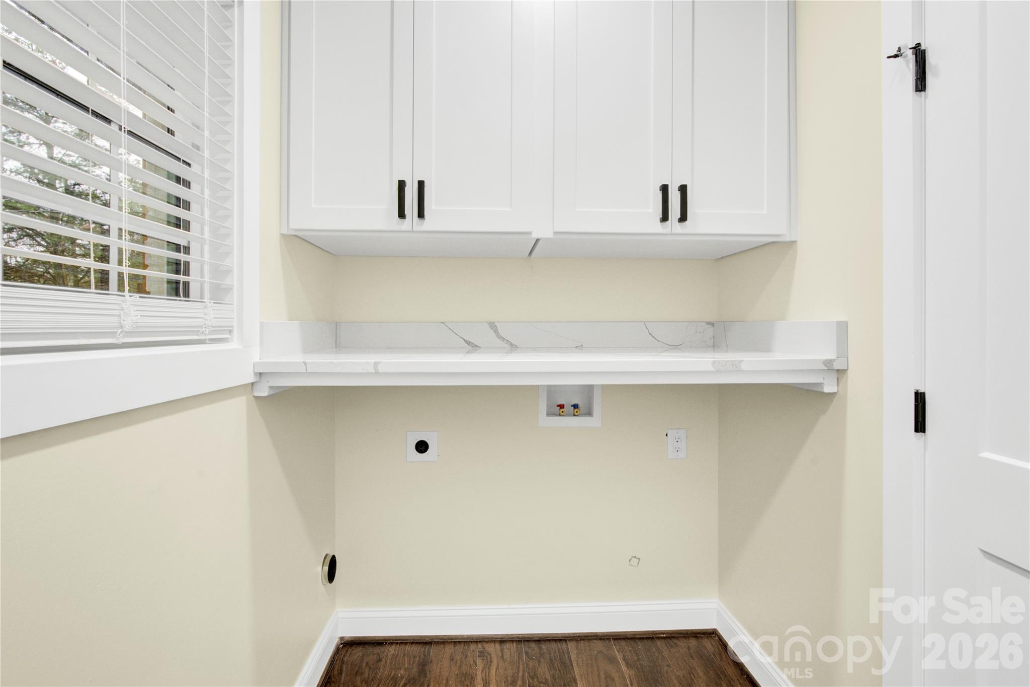 Single Family Residence at 533 Amon Lane, Pineville, photo 14 of 39