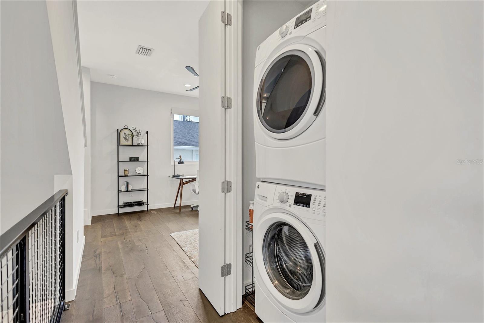 Washer/Dryer closet at top of stairs. - 349 7TH ST S, ST PETERSBURG