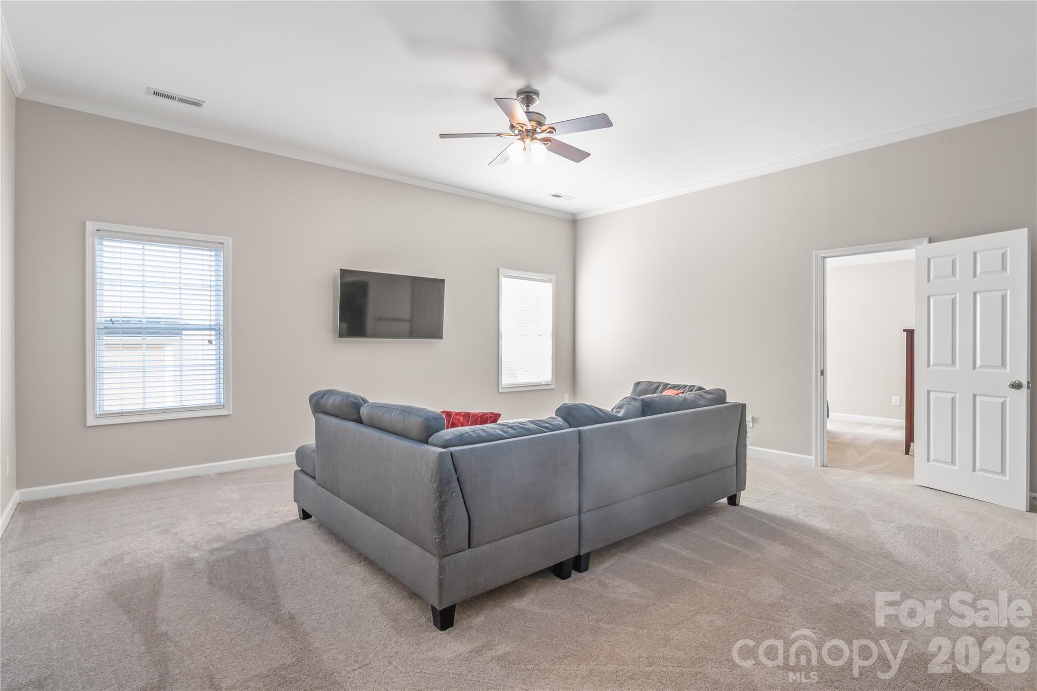 A flex space perfect for watching movies and relaxing - 6482 Chadwell Court, Indian Land