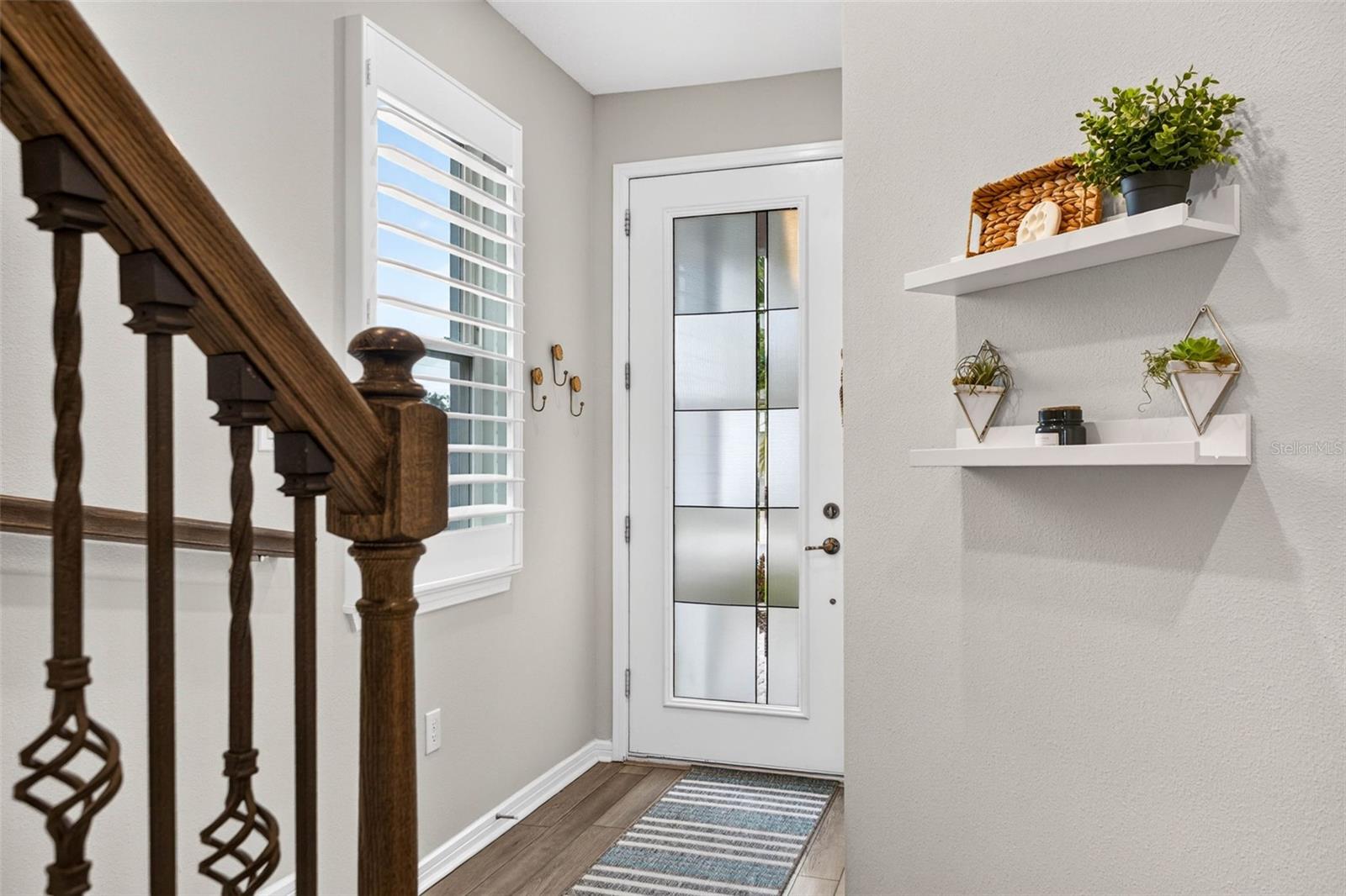 Inviting Entrance - 11211 BEACH WALK WAY NE, ST PETERSBURG