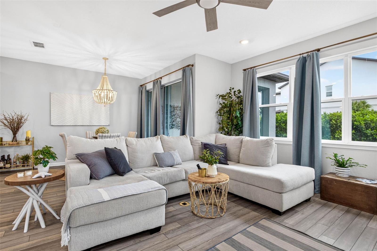 Family / Dining Combo - 11211 BEACH WALK WAY NE, ST PETERSBURG