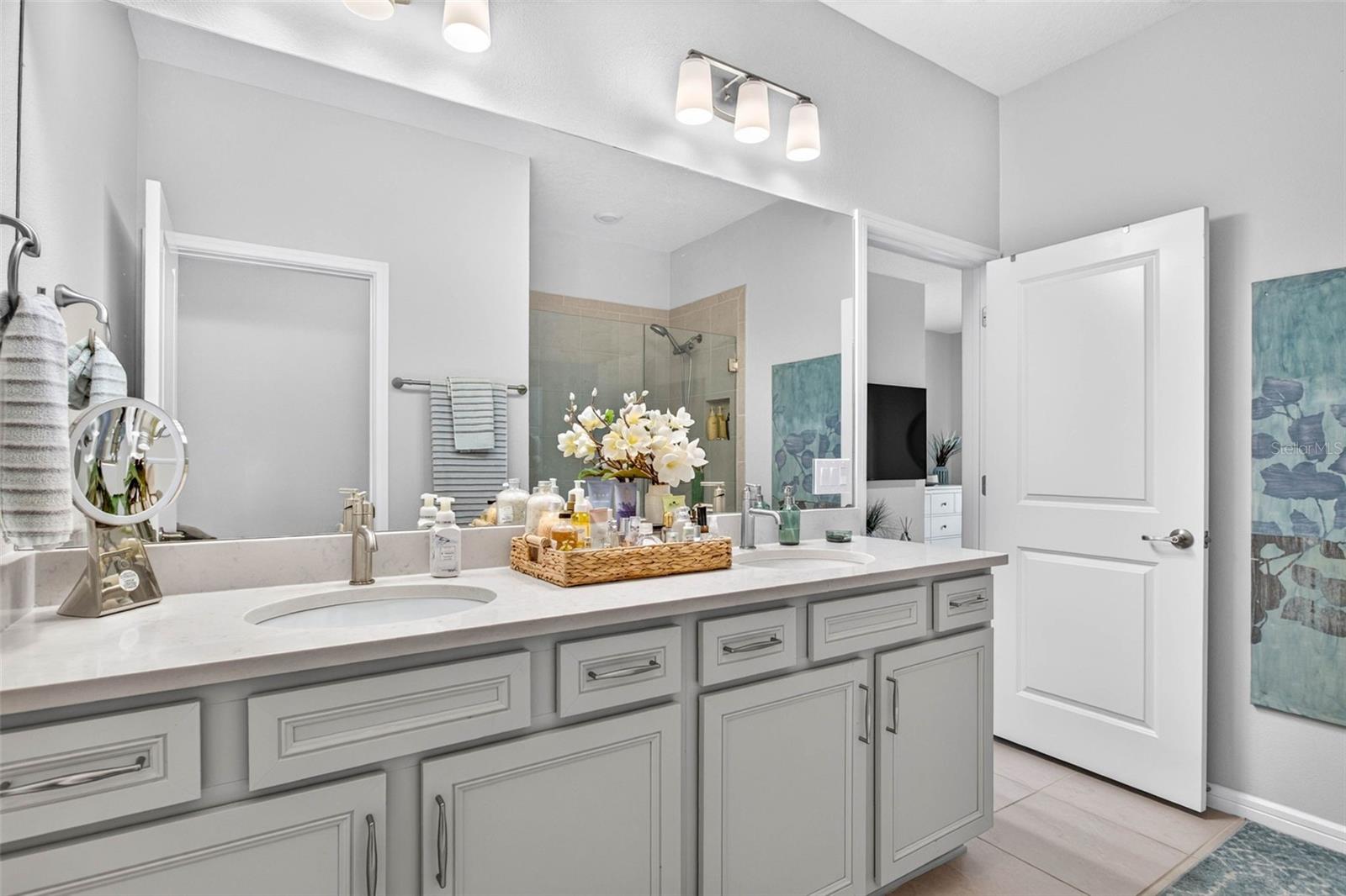 Primary Double Vanities - 11211 BEACH WALK WAY NE, ST PETERSBURG