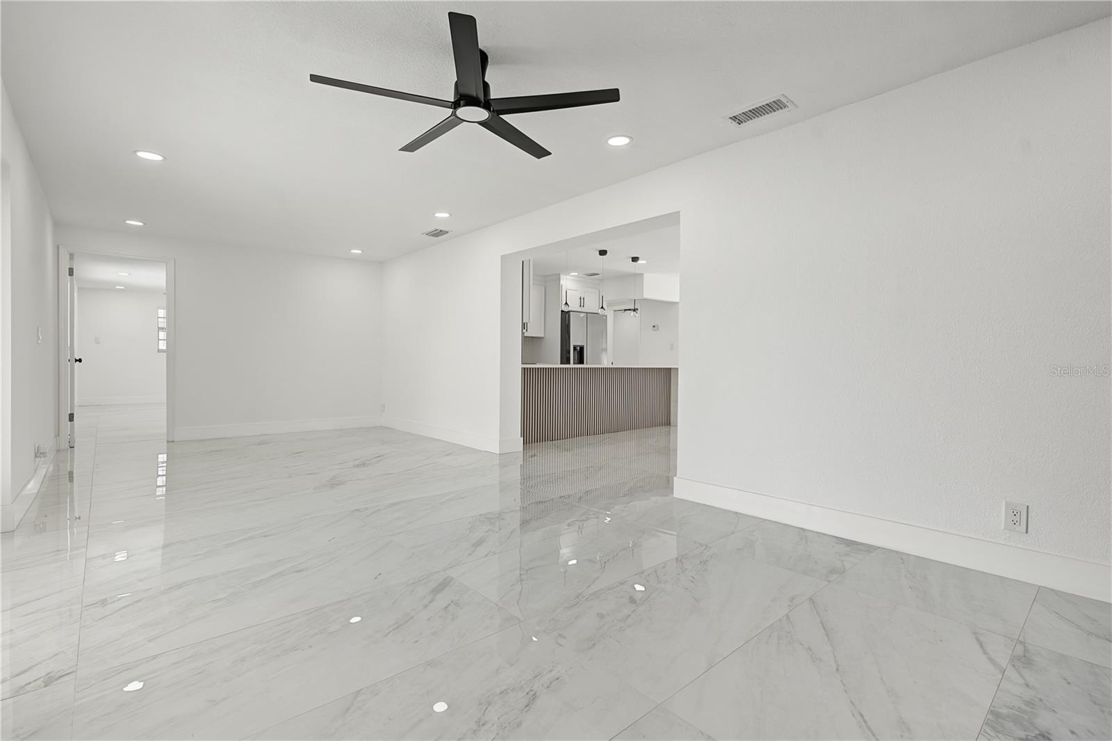 Single Family Residence at 5007 SHETLAND AVE, TAMPA, photo 21 of 35