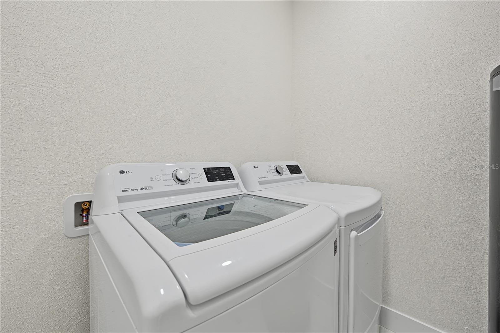 Single Family Residence at 5007 SHETLAND AVE, TAMPA, photo 28 of 35