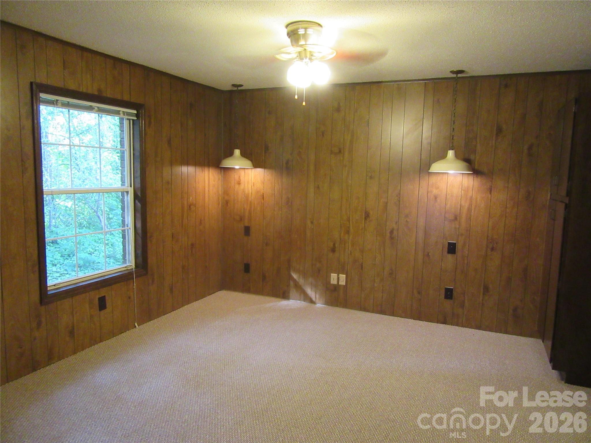 Apartment at 1300 Lomax Avenue, Charlotte, photo 4 of 11