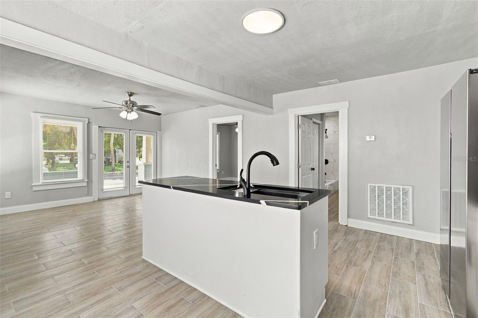 Single Family Residence at 2230 9TH AVE W, BRADENTON, photo 38 of 72