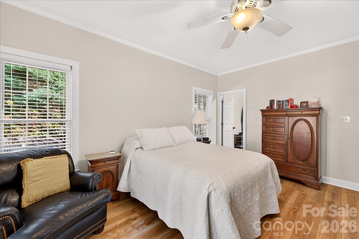 Single Family Residence at 40255 Falconcrest Lane, New London, photo 14 of 28