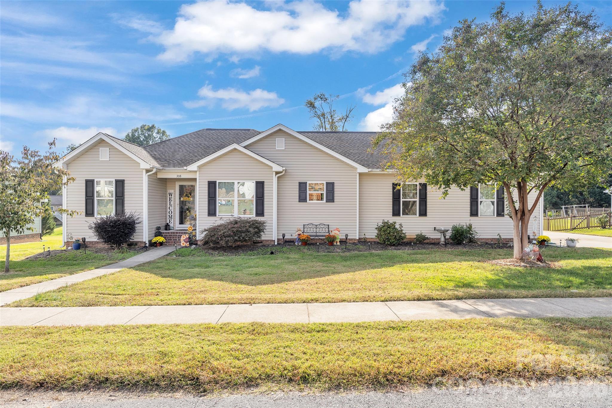 Single Family Residence at 308 1st Avenue E, China Grove, photo 2 of 36