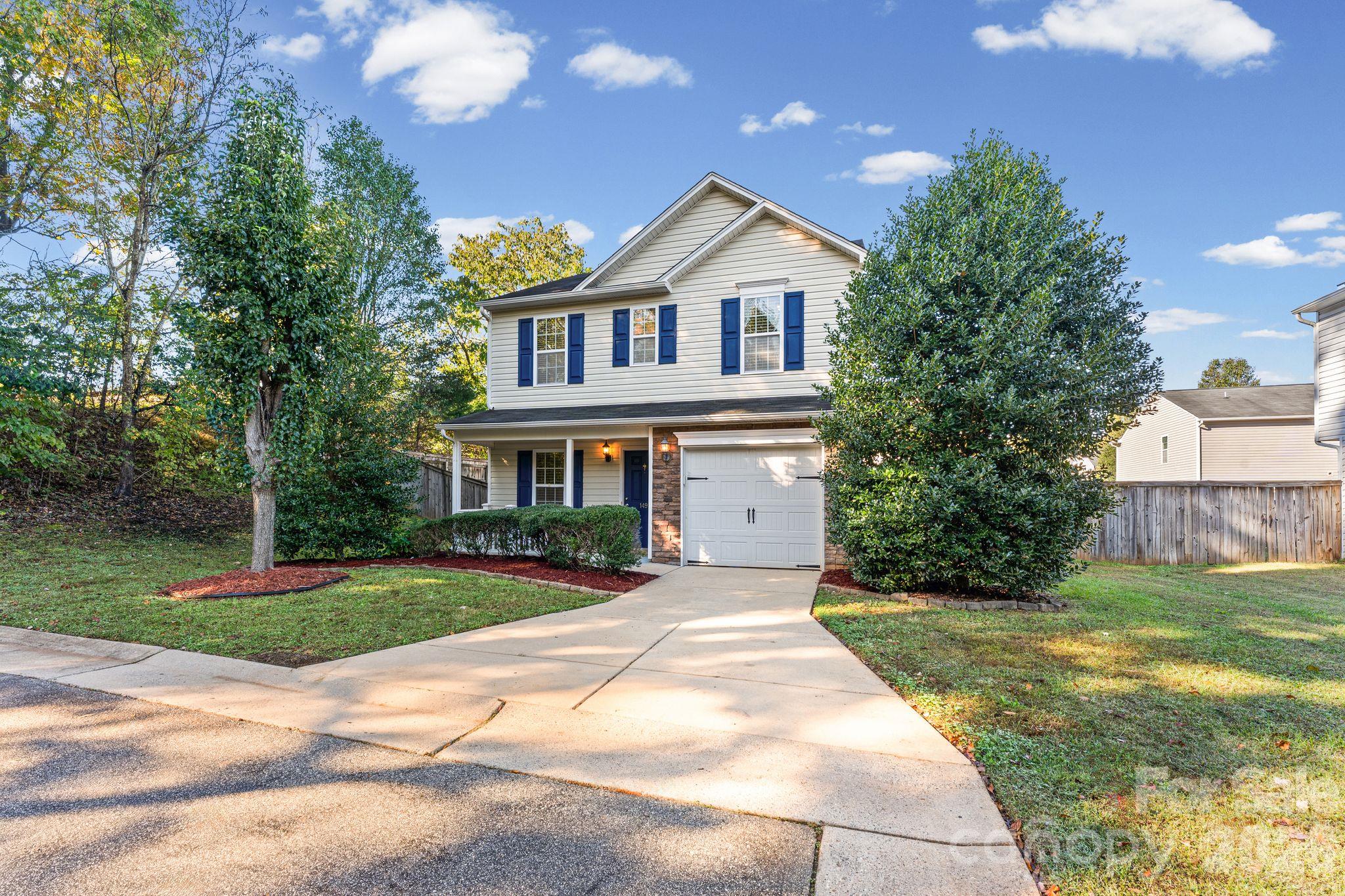 Single Family Residence at 1491 Wakefield Farm Lane, Kernersville, photo 4 of 46
