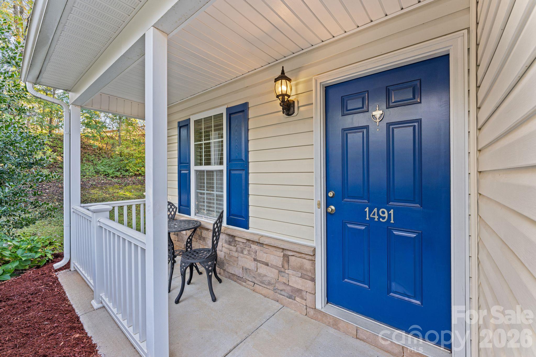 Single Family Residence at 1491 Wakefield Farm Lane, Kernersville, photo 5 of 46