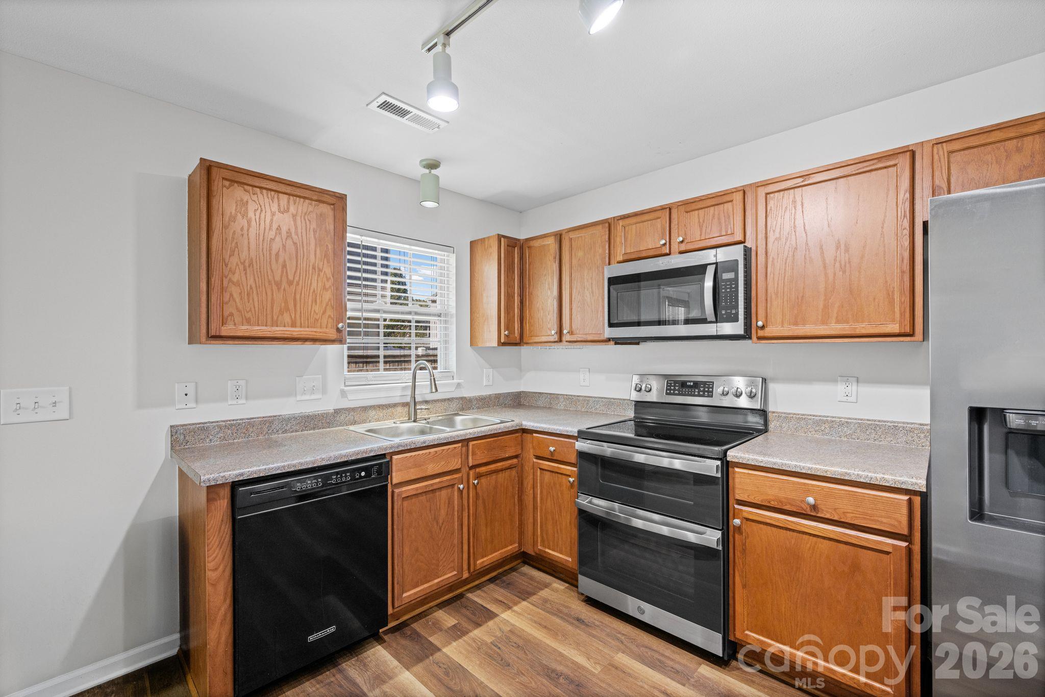 Single Family Residence at 1491 Wakefield Farm Lane, Kernersville, photo 14 of 46
