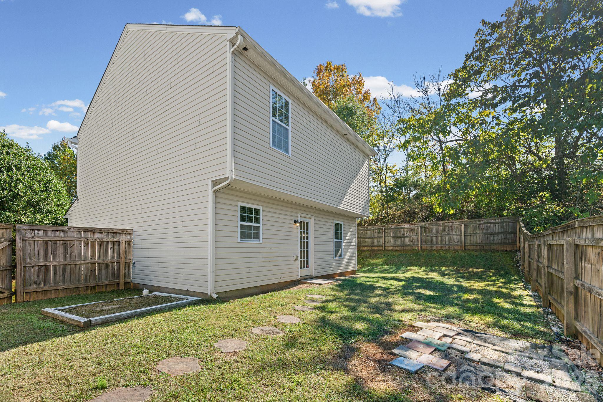 Single Family Residence at 1491 Wakefield Farm Lane, Kernersville, photo 40 of 46