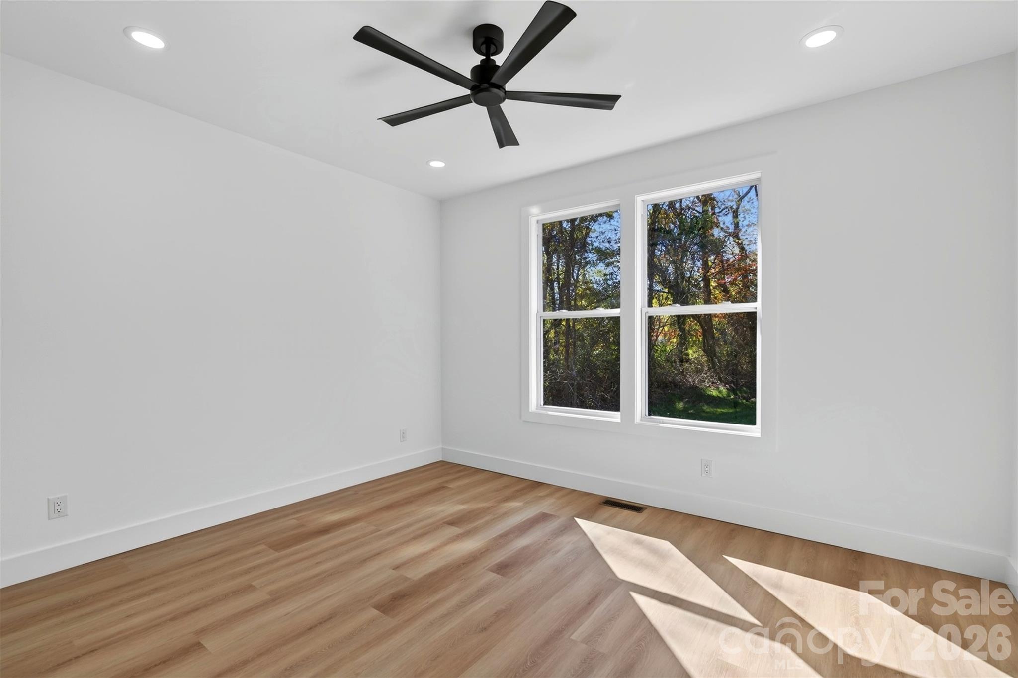 3rd Bedroom - 183 Rocky Hill Drive, Hendersonville