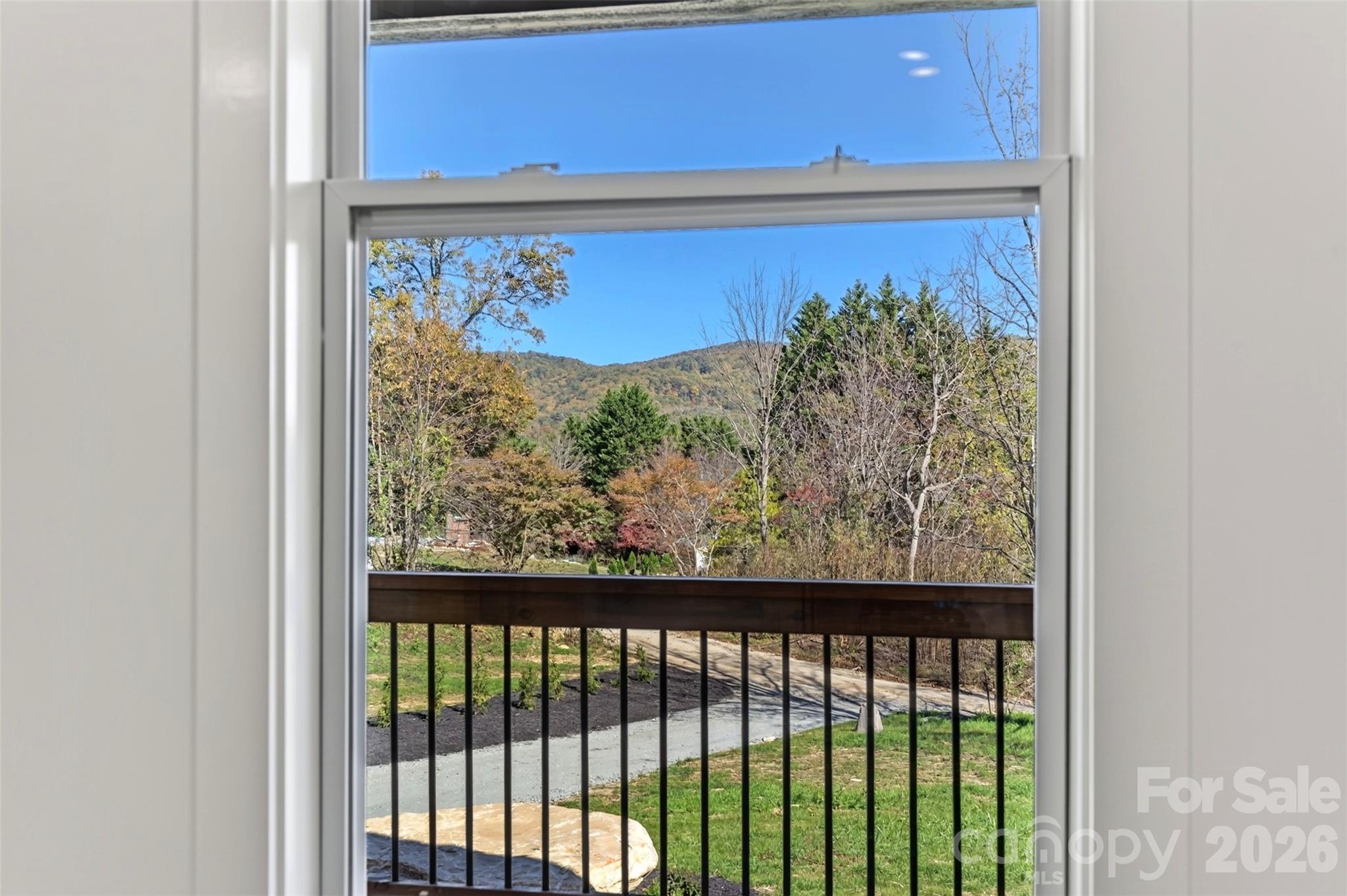 Single Family Residence at 183 Rocky Hill Drive, Hendersonville, photo 26 of 34