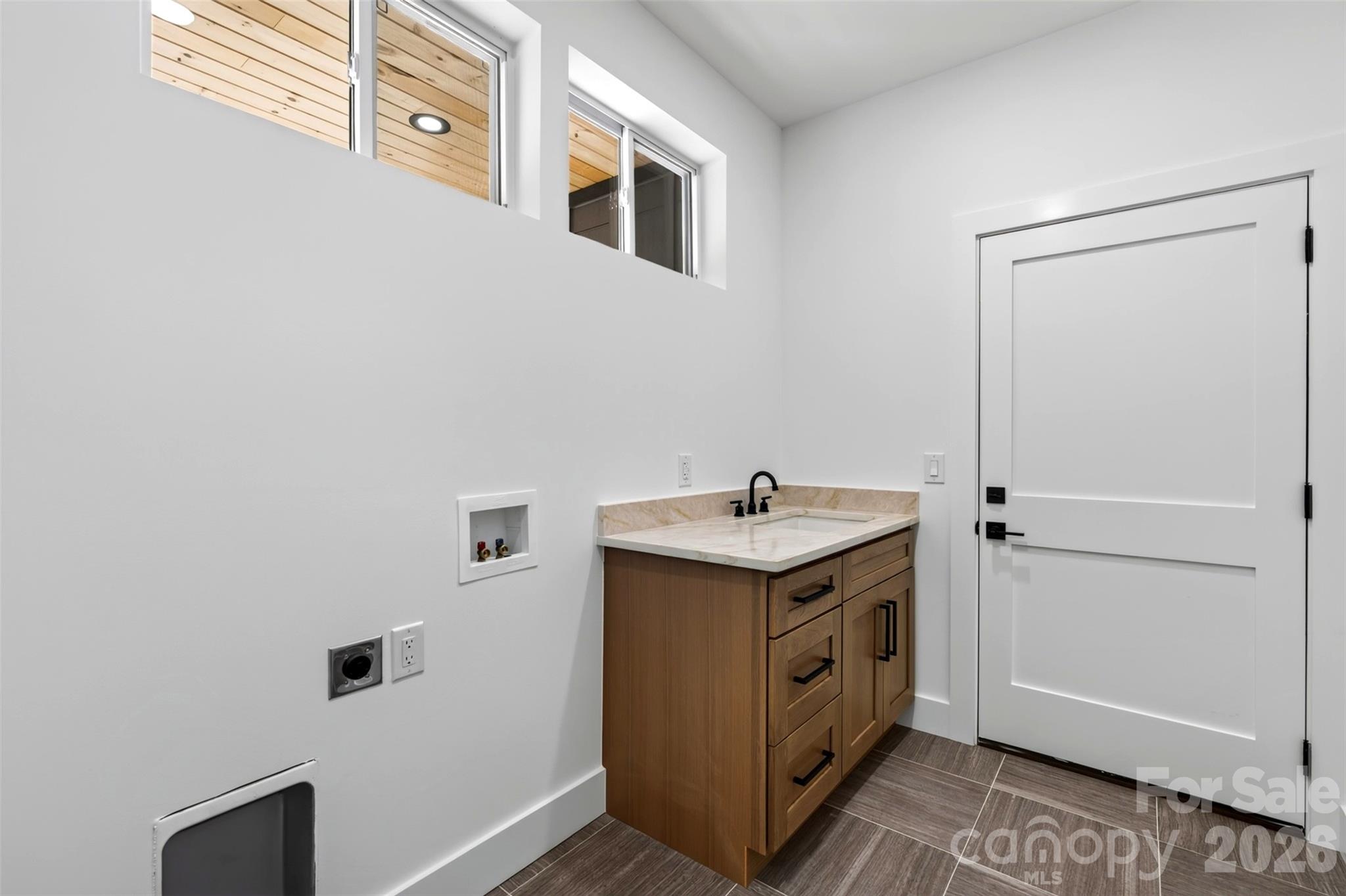 Laundry - 183 Rocky Hill Drive, Hendersonville