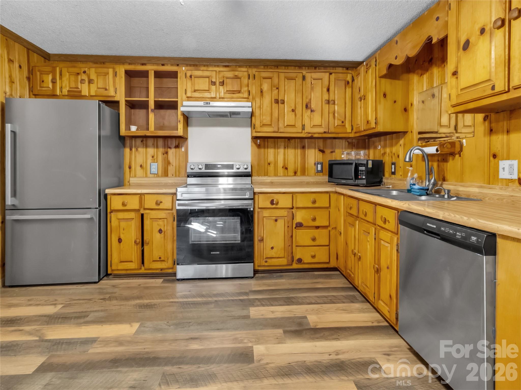 Single Family Residence at 1970 Old Country Road, Waynesville, photo 12 of 43