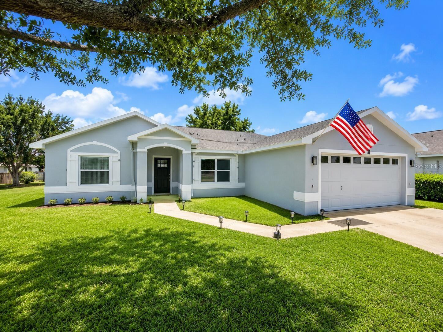 Front of home - 14 LAMOYNE LN, PALM COAST