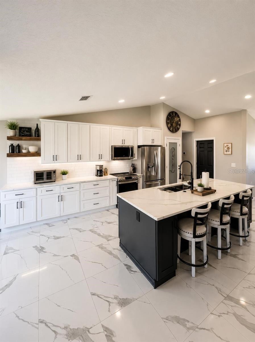 open floor plan - 14 LAMOYNE LN, PALM COAST