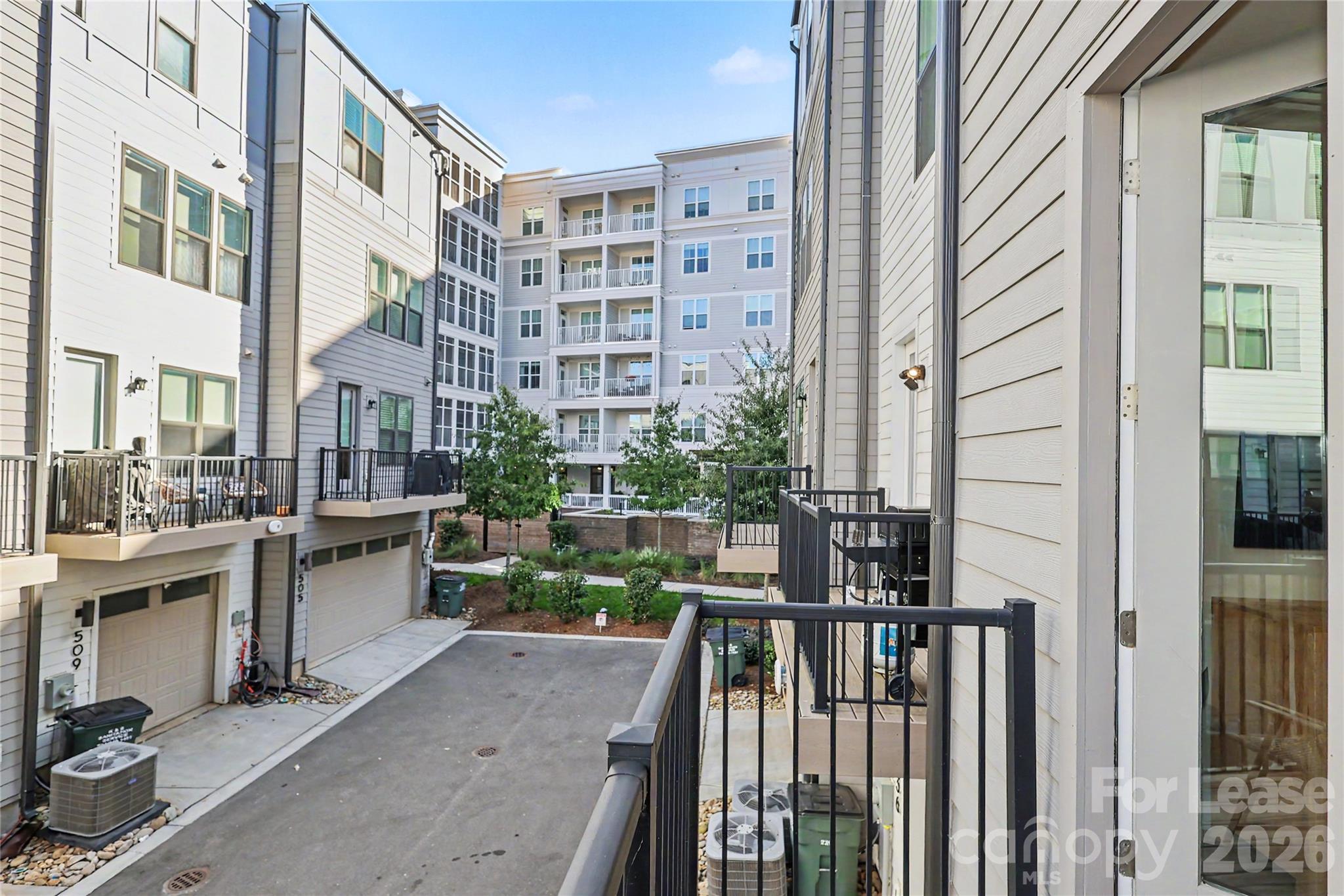 Townhouse at 2132 Terwilliger Terrace, Charlotte, photo 8 of 47