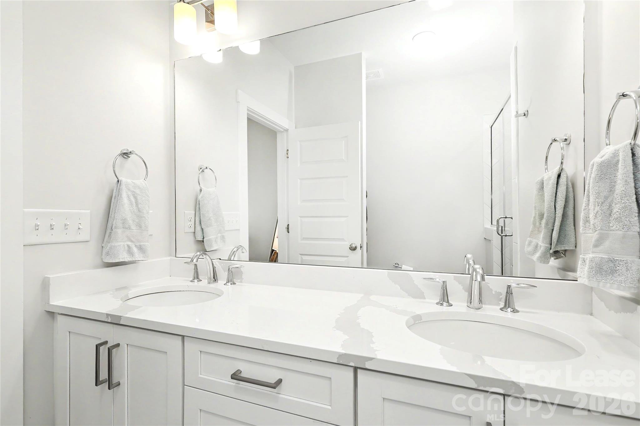 Townhouse at 2132 Terwilliger Terrace, Charlotte, photo 23 of 47