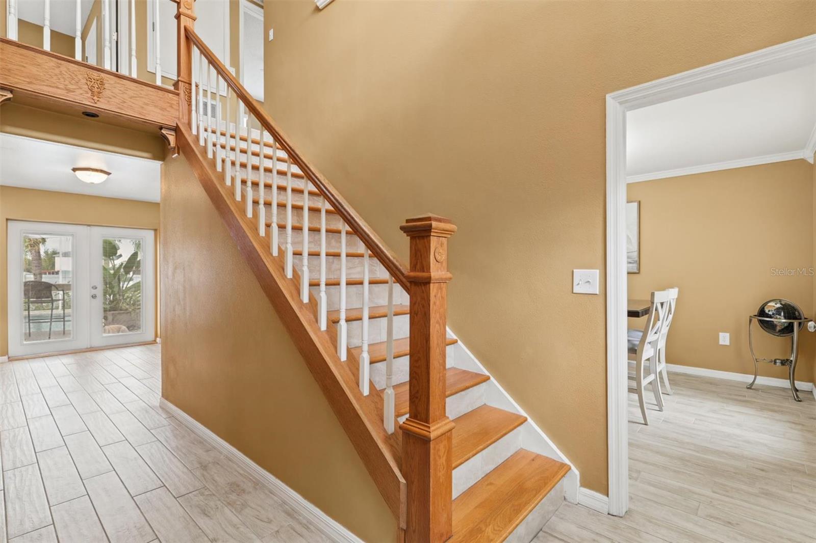 Entry Foyer/Staircase - 6052 KALEY DR, WINTER HAVEN