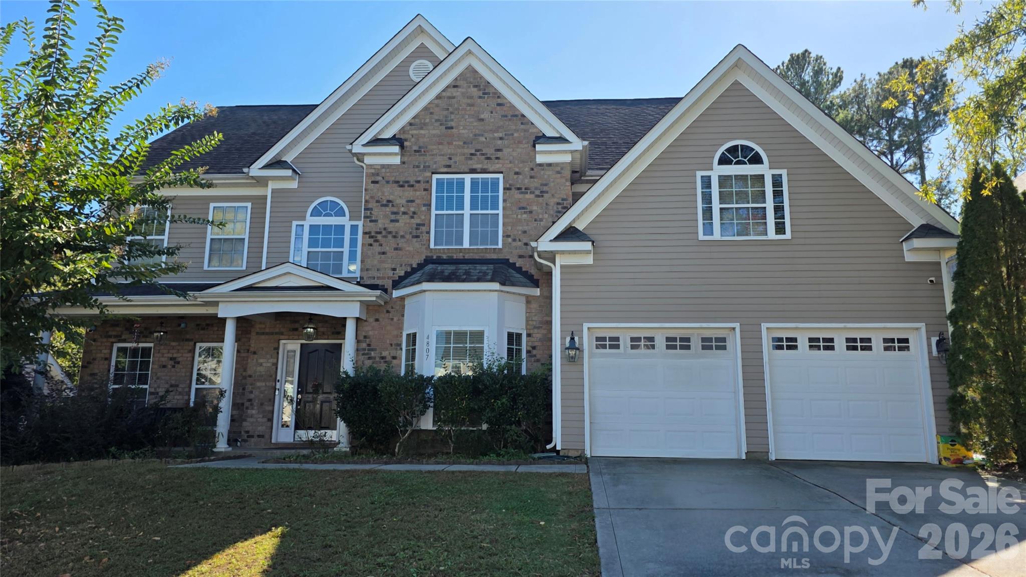 Single Family Residence at 4807 Annelise Drive, Harrisburg, photo 2 of 38