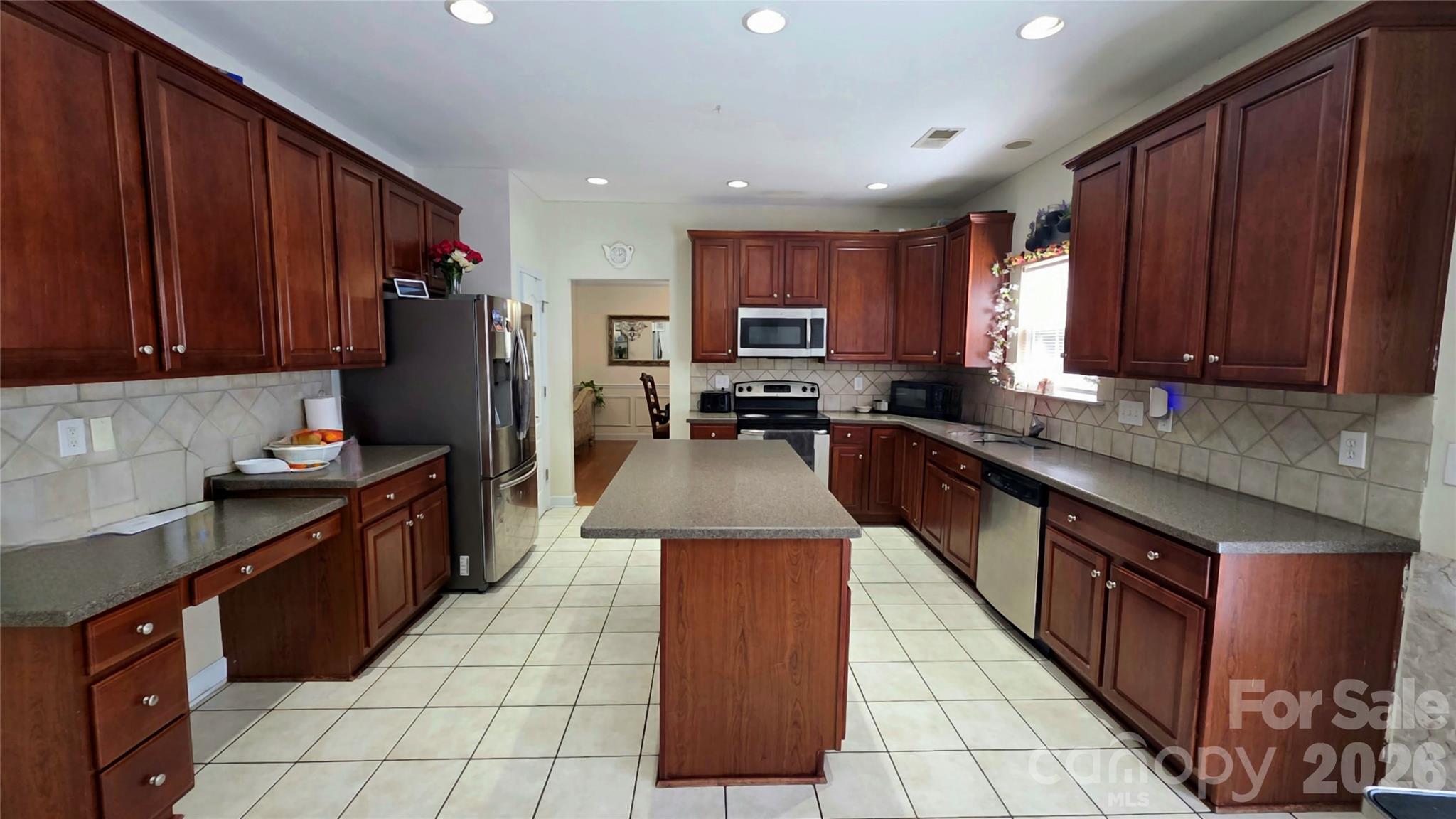 Single Family Residence at 4807 Annelise Drive, Harrisburg, photo 14 of 38