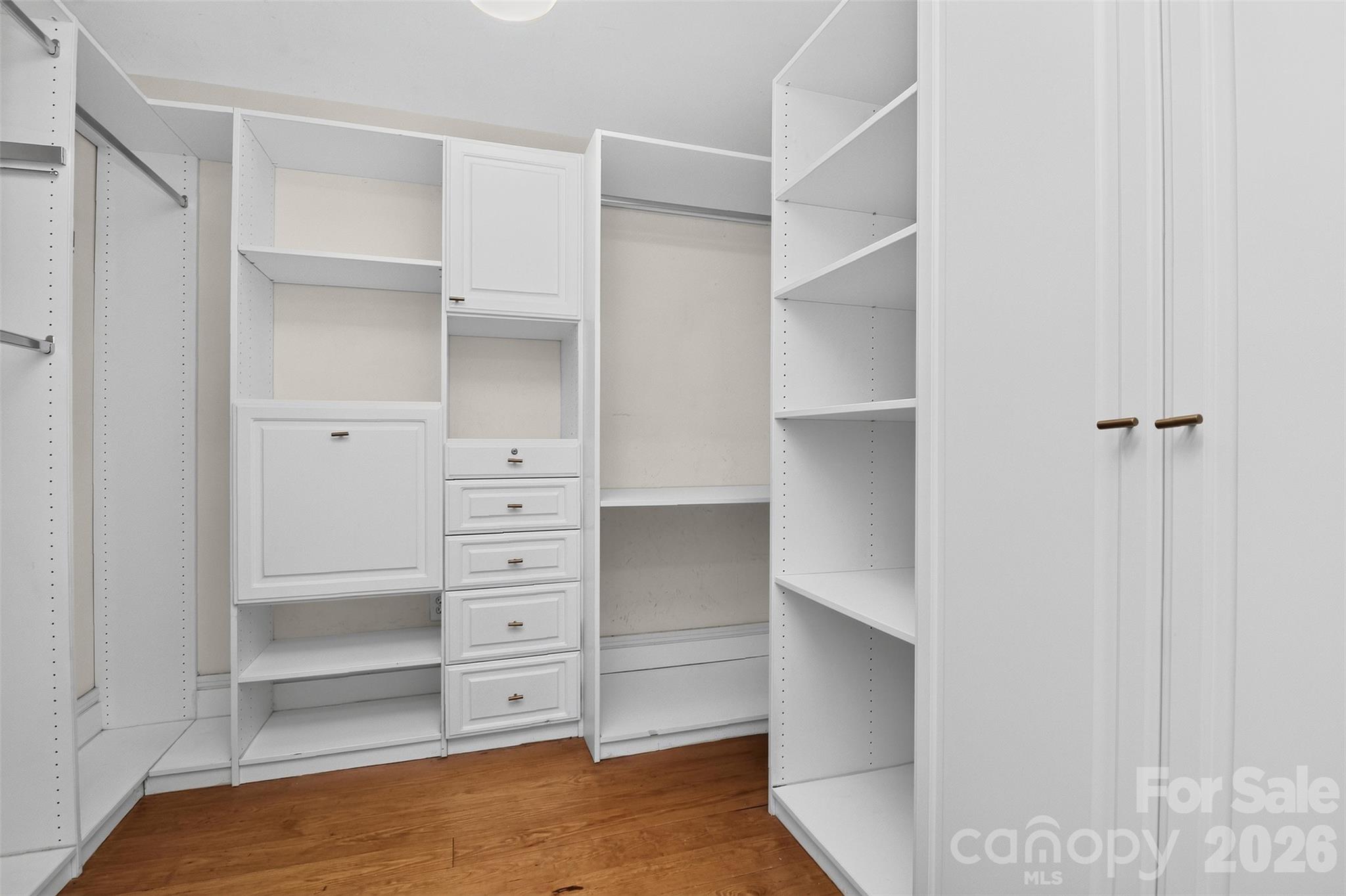 Condominium at 404 Laurel Avenue, Charlotte, photo 14 of 79