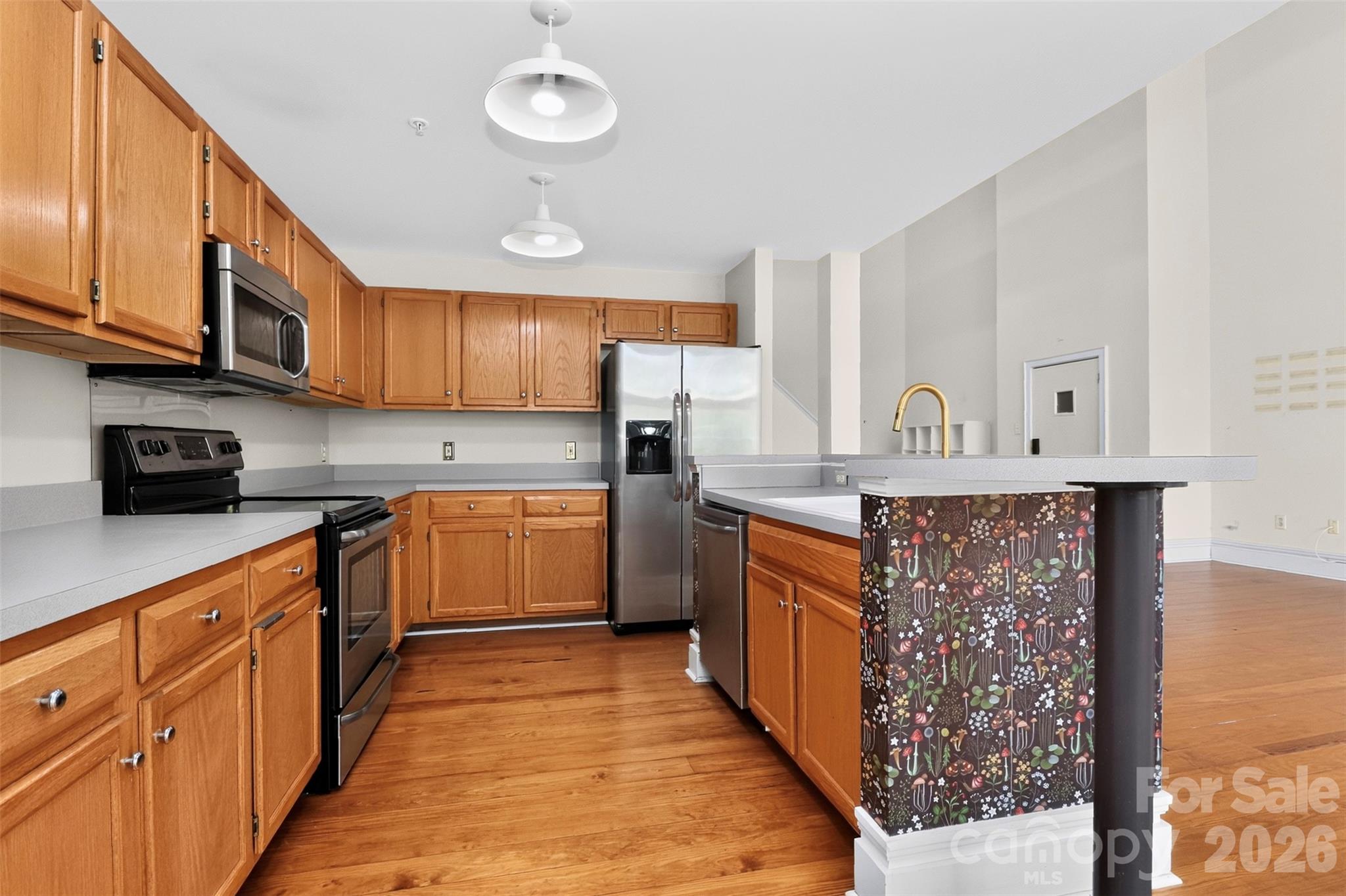 Condominium at 404 Laurel Avenue, Charlotte, photo 43 of 79