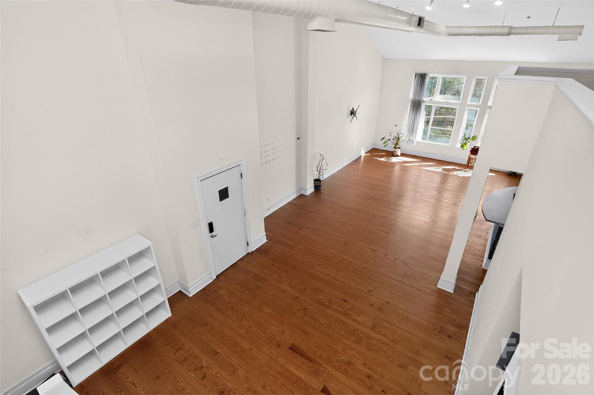 Light filled Loft - 404 Laurel Avenue, Charlotte
