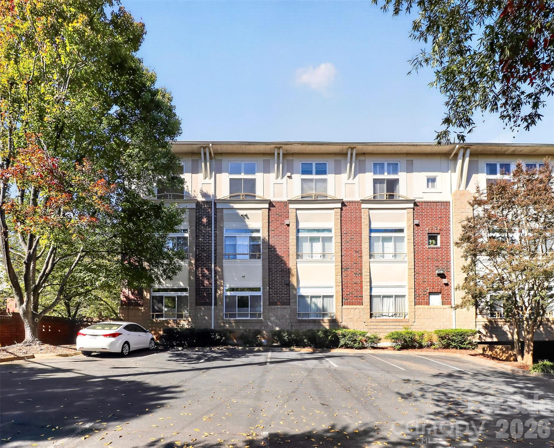 Condominium at 404 Laurel Avenue, Charlotte, photo 71 of 79