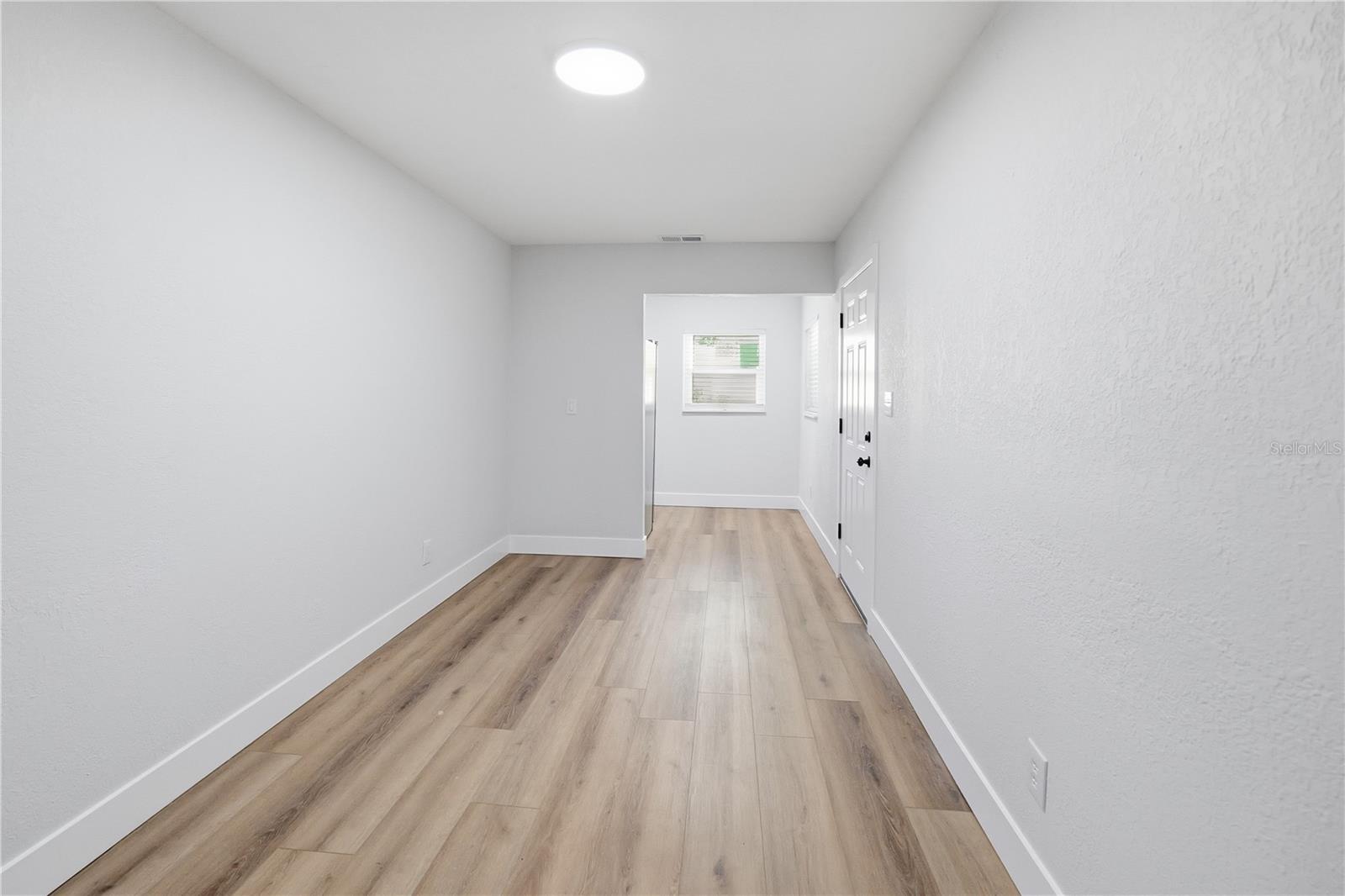 Single Family Residence at 705 E ESKIMO AVE, TAMPA, photo 3 of 20