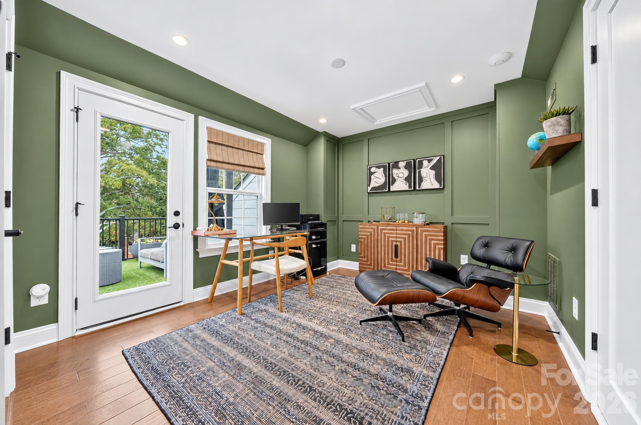 4th Floor Office/Flex Space - 306 N Dotger Avenue, Charlotte