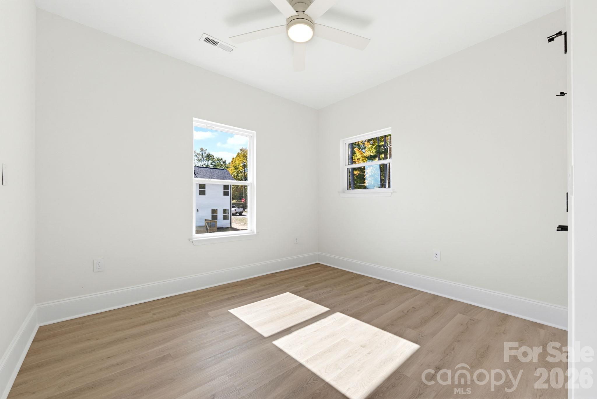 Single Family Residence at 541 Crowell Avenue, Statesville, photo 26 of 34