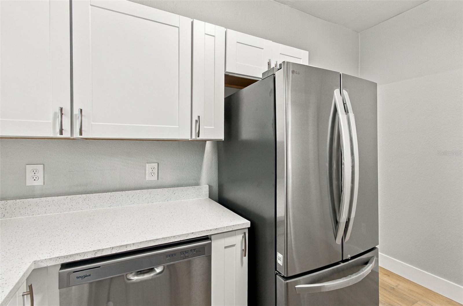 Dishwasher included - 1225 E OSBORNE AVE, TAMPA