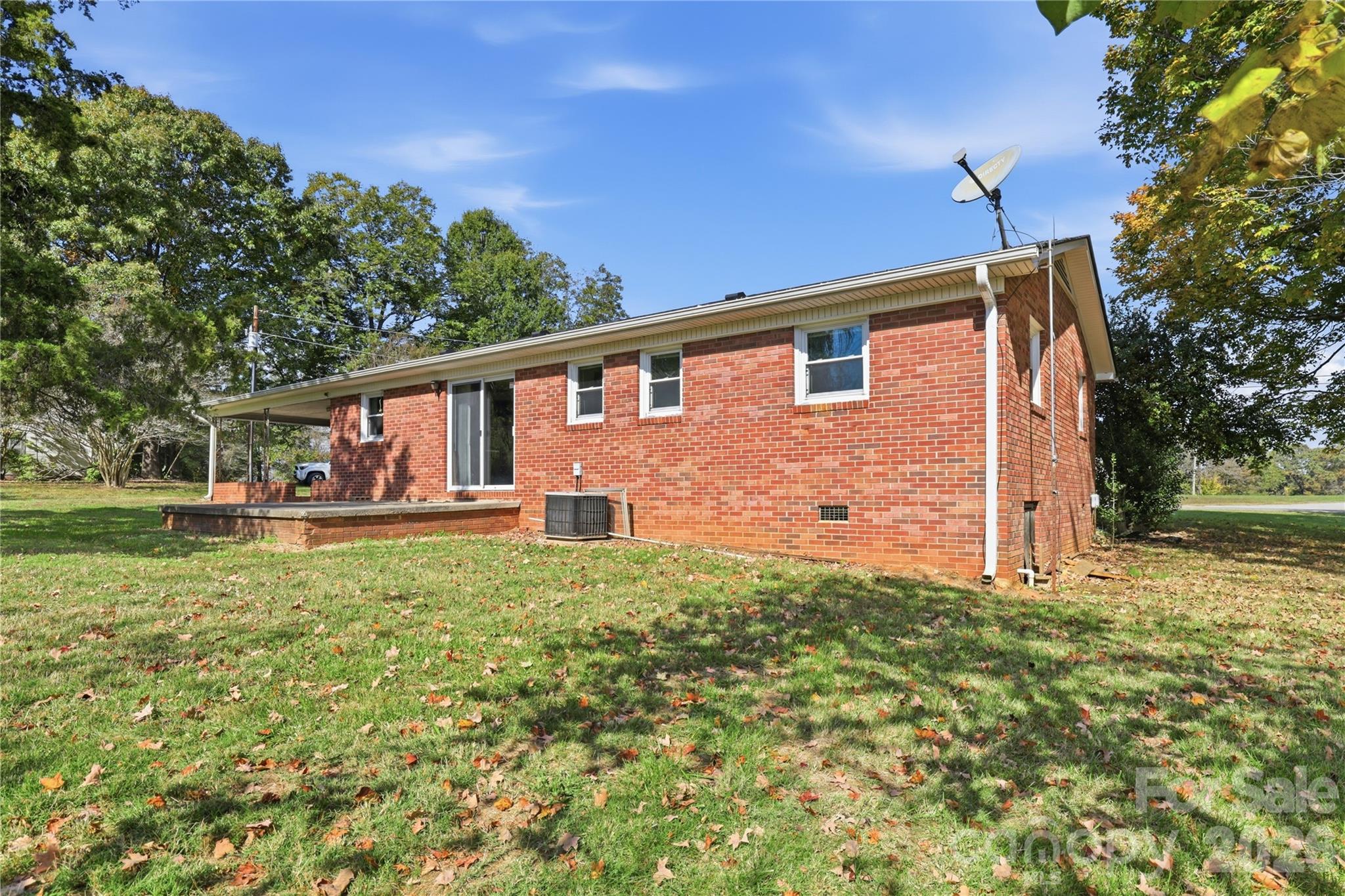 Single Family Residence at 708 Mocksville Highway, Statesville, photo 10 of 28